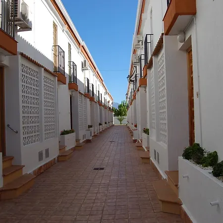 Rinconada Real Bungalows- Ap2000 בנידורם